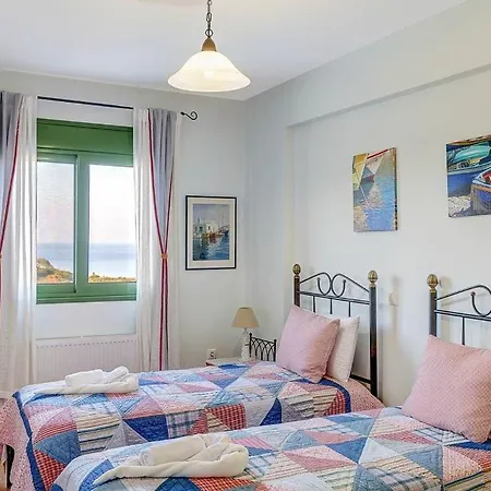 Villa Skala Sleeps 7 Pool Air Con Wifi *
